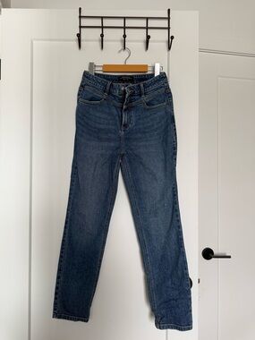 RW&CO. Straight-Leg Mid-Blue Jeans